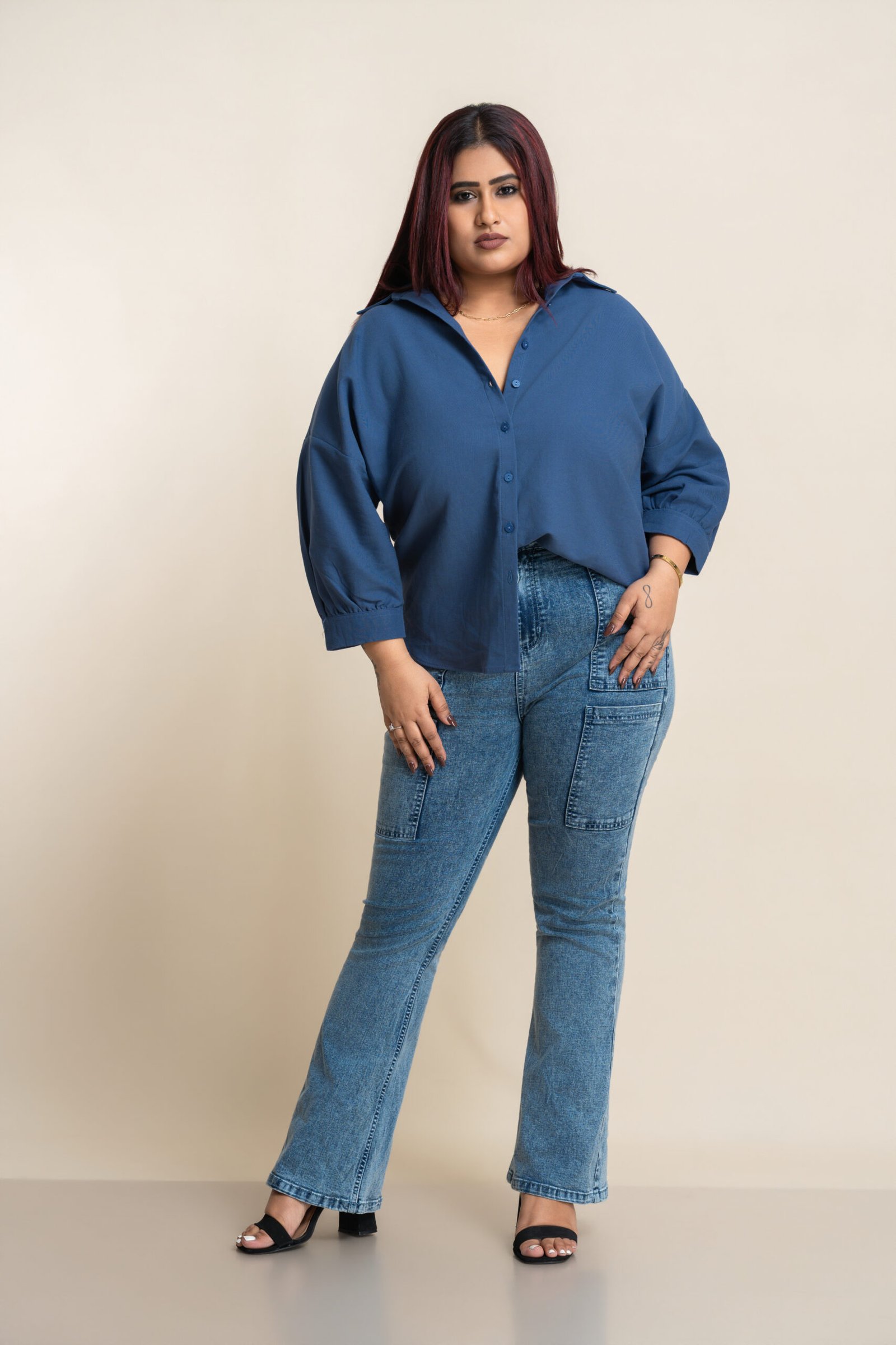 SKYLI CURVES0334